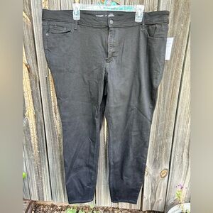 Old Navy Black Mid-Rise Rockstar Super Skinny Jeans